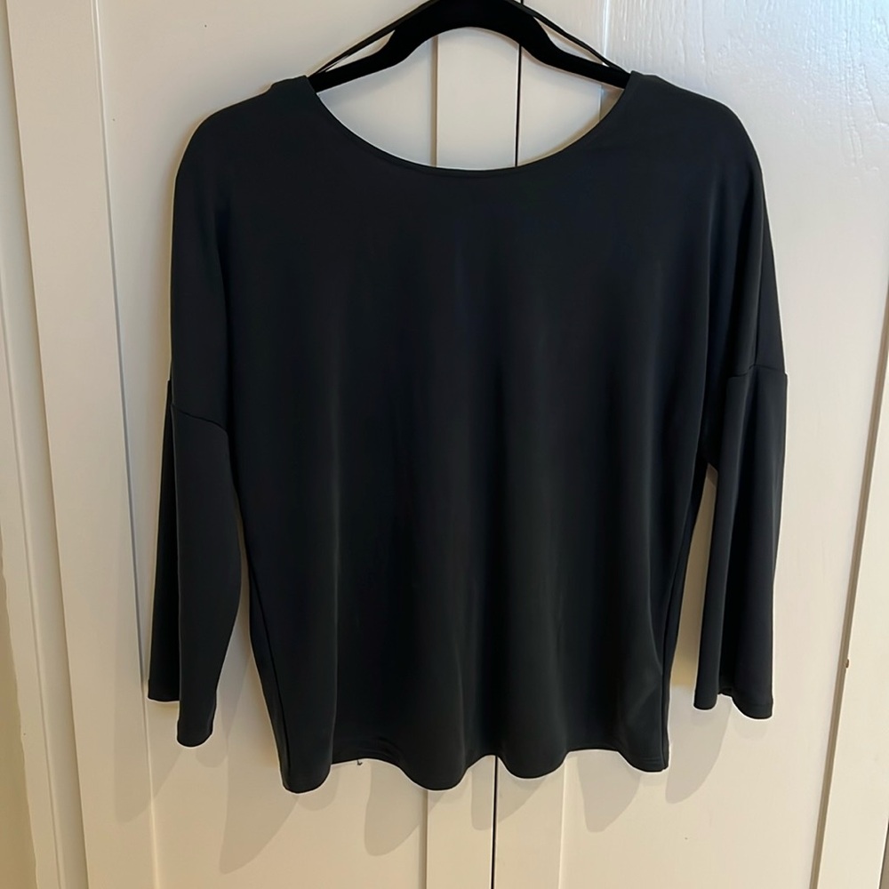 Gentle Fawn size Small charcoal gray top